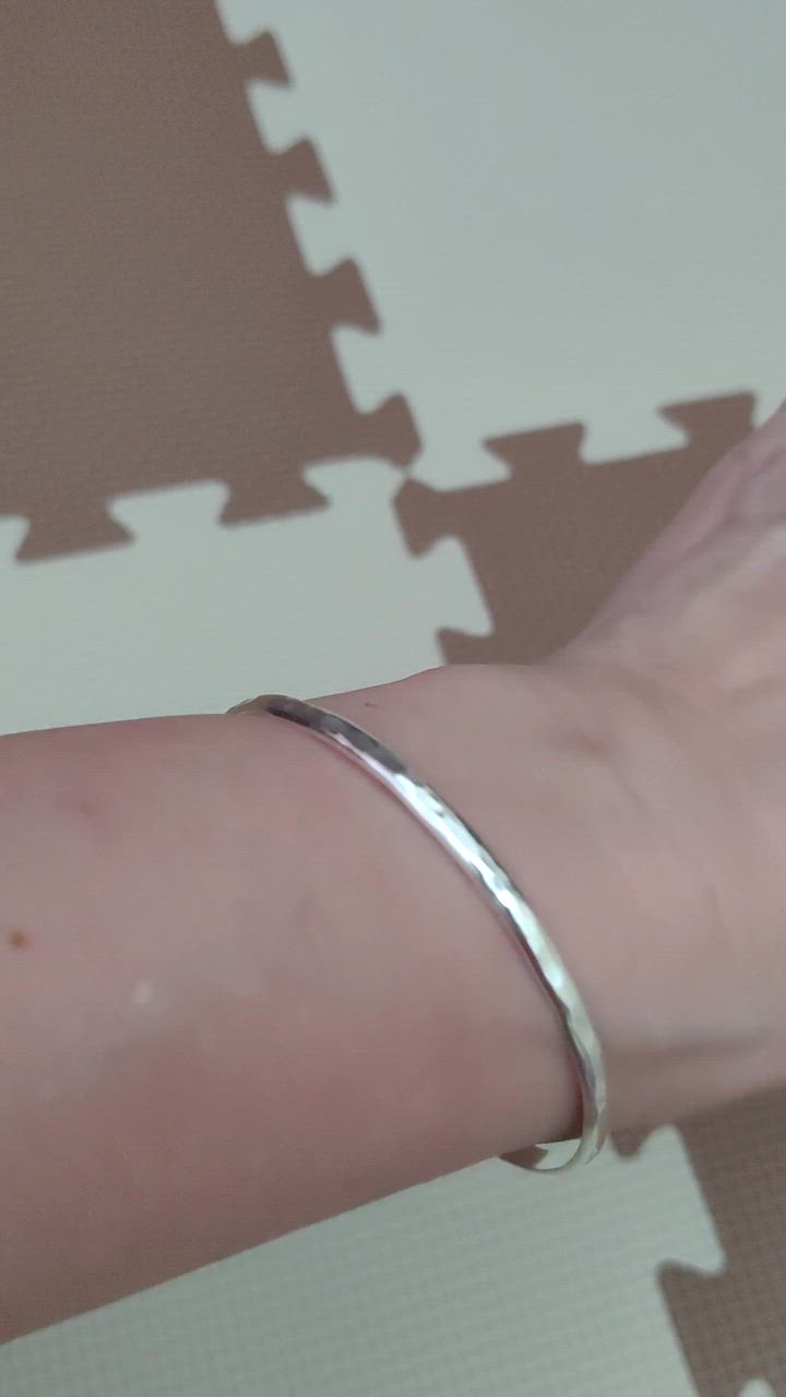 バングル　シルバー925 Silver925 Bangle シルバー925バングル 槌目テクスチャー 細身幅