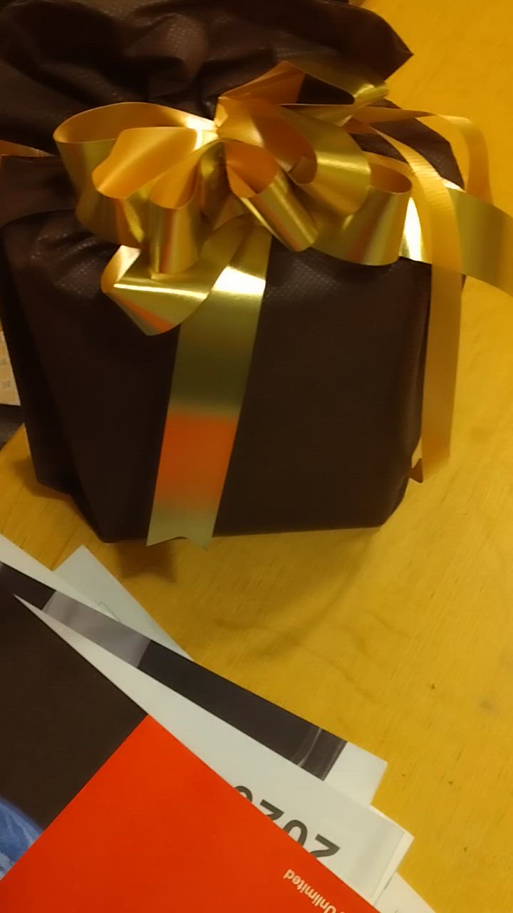 全体のレビュー動画のサムネイル | 0