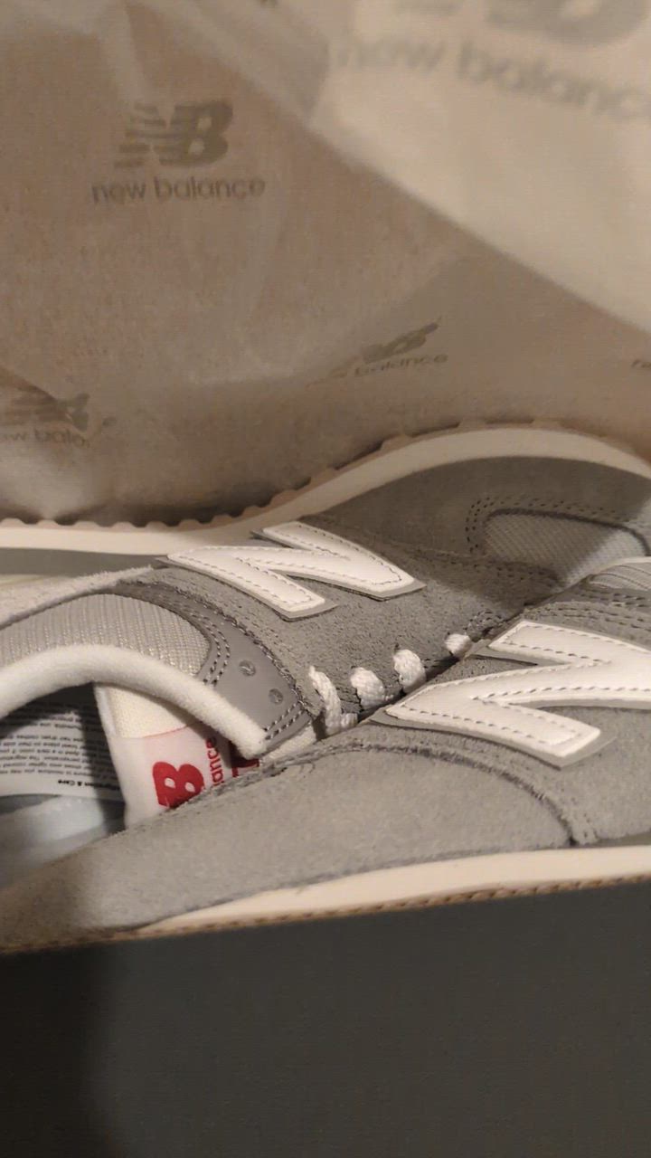 新品未使用 ニューバランス（New Balance）グレー U574BKR D New Balance ニューバランス U574 BKR D スニーカー ： グレー