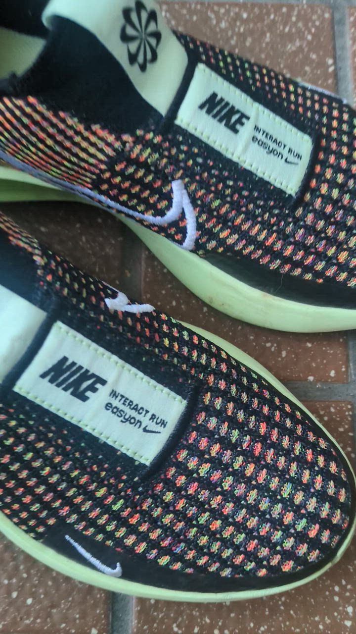 NIKE ナイキ（NIKE）（レディース）ランニングシューズ