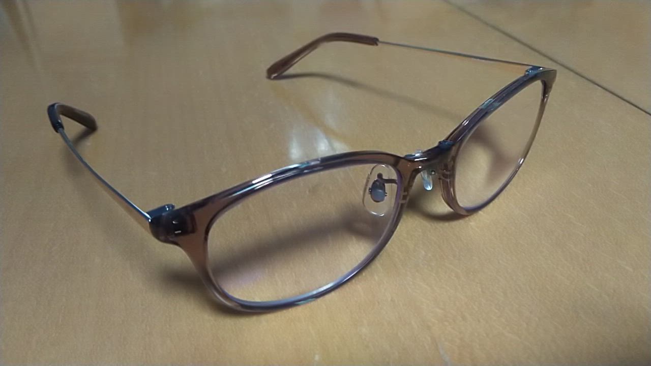 広い視野でピントが合う老眼鏡 オールイングラス ものコン バス