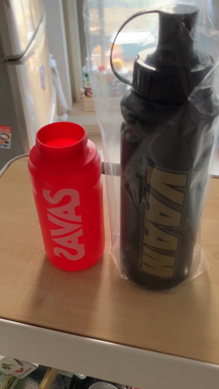 N　savas スクイズボトルケース9個入り Amazon.co.jp: ザバス(SAVAS) スクイズボトル 1000ml 明治
