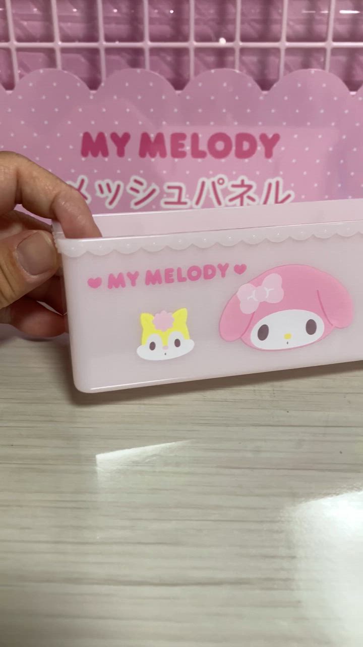 マイメロディ　メッシュパネル　 フック付き小物入れセット sanrio マイメロディ フック付き小物入れ : サンリオオンライン