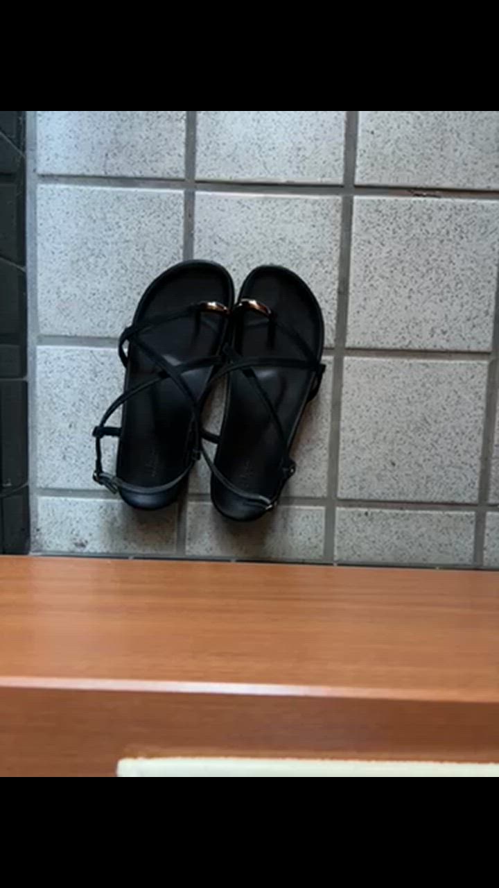 完売品　RELUME クロスストラッププラットフォームサンダル RELUME クロスストラッププラットフォームサンダル（サンダル