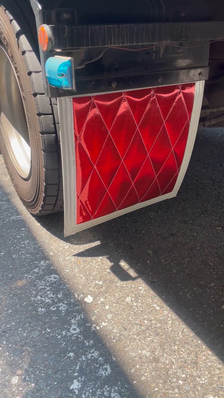 ☆LYP会員様限定価格☆ 汎用 エナメル トラック 泥除け 500mm × 1枚