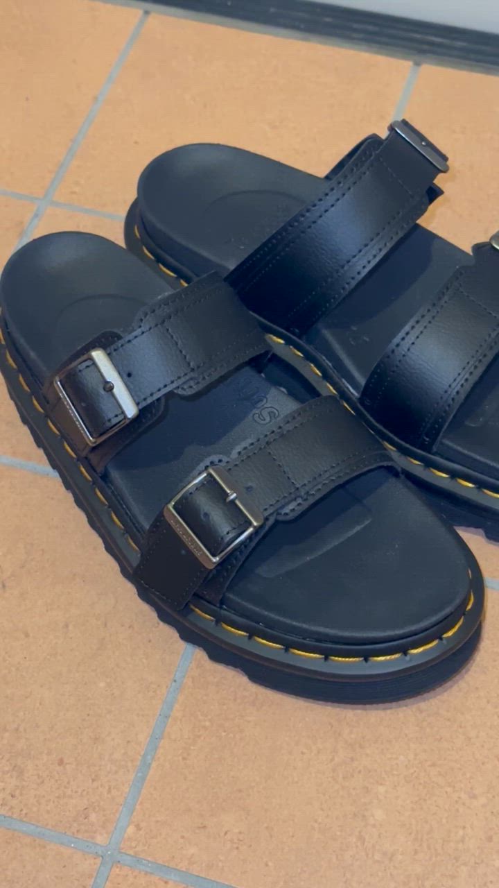 Dr.Martens サンダル Dr. Martens/ドクターマーチン MYLES
