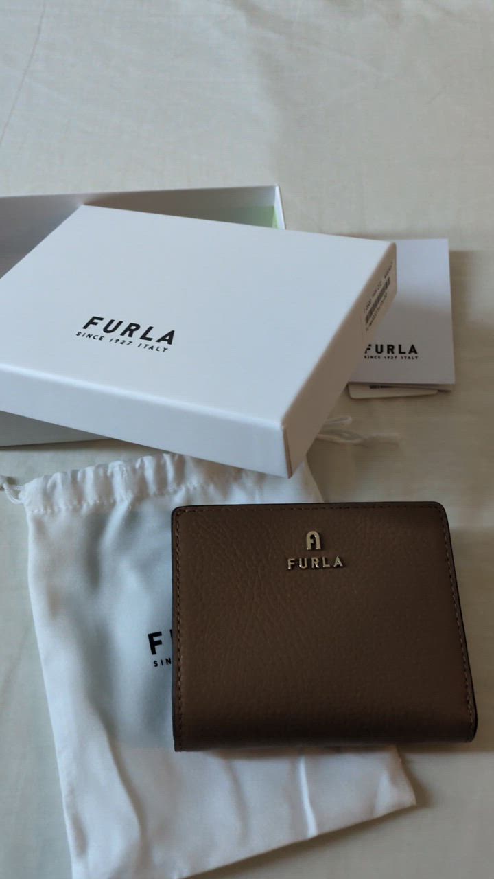 FURLA フルラ 二つ折り財布 カメリア Sサイズ ミニ財布
