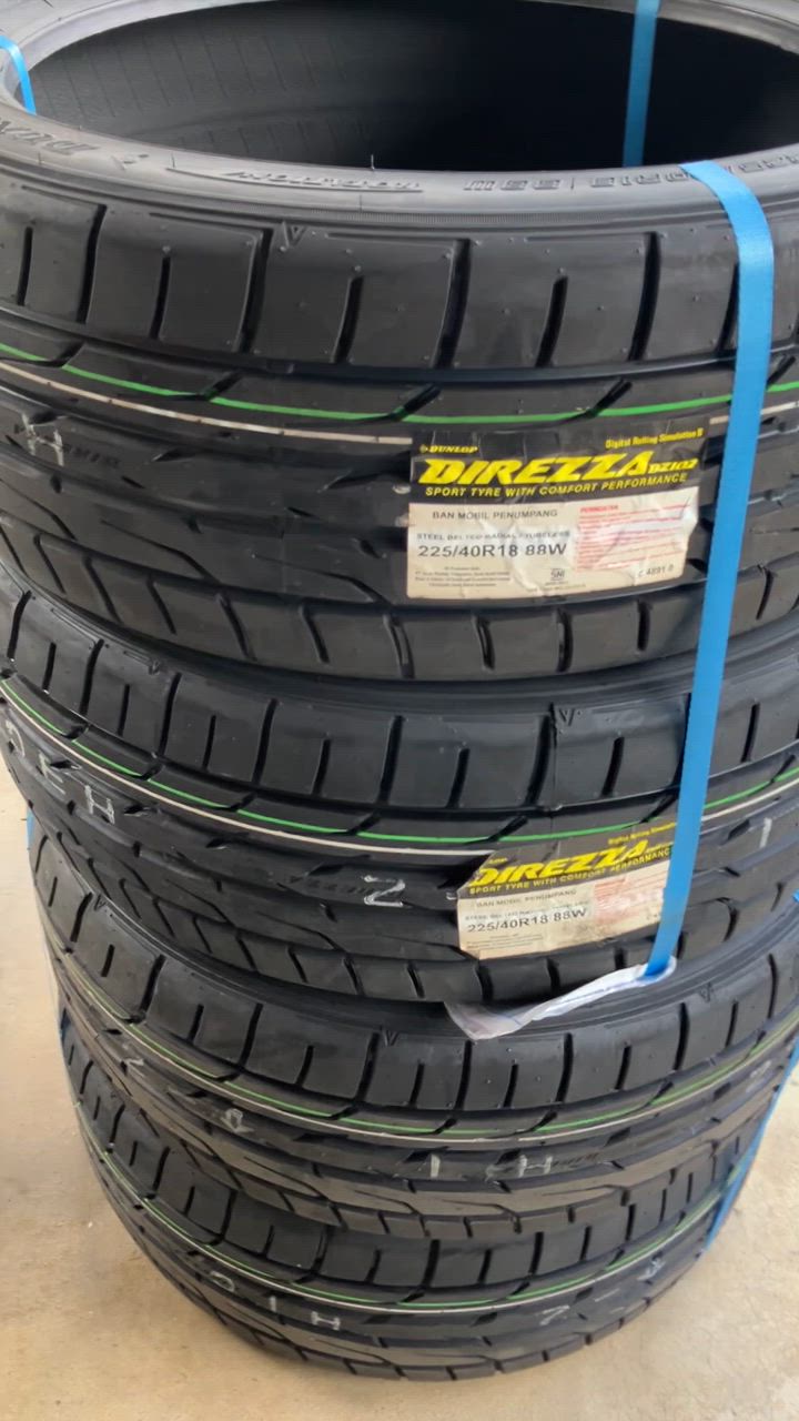 バリ溝　ダンロップ　ディレッツァβ10 225/40R18 2022年製4本 バリ溝 ダンロップ ディレッツァβ10 225/40R18 2022年製4本