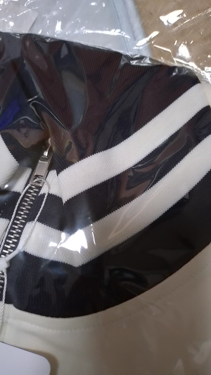 Java tシャツ 「Javaジャバコラボ」Y2Kムードを大人っぽく着こなす