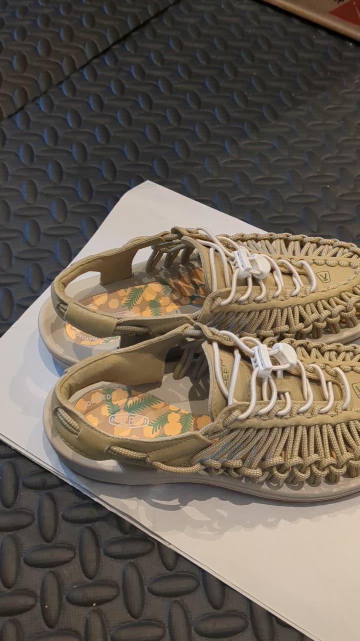KEEN サンダル UNEEK / ユニーク レディース スニーカーサンダル