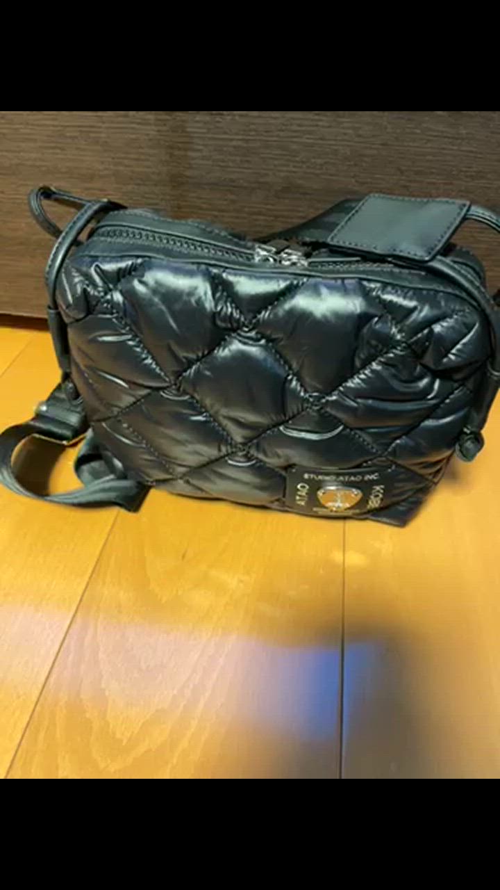 アタオ コラッツァ 超軽量クロスボディバッグ サコッシュ ブラック 超軽量クロスボディバッグ｜コラッツァ｜ATAO（アタオ）｜カメラ