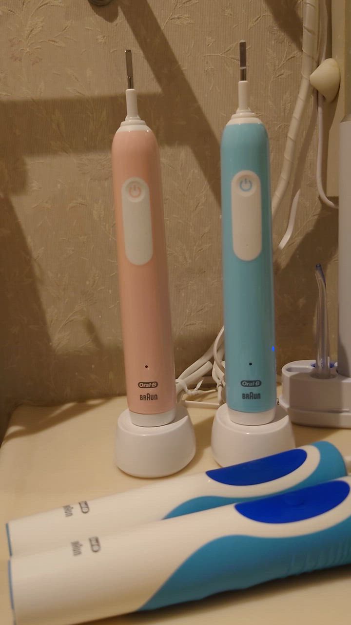 BRAUN ブラウン 電動歯ブラシ(ライトローズ) Oral-B(オーラルB