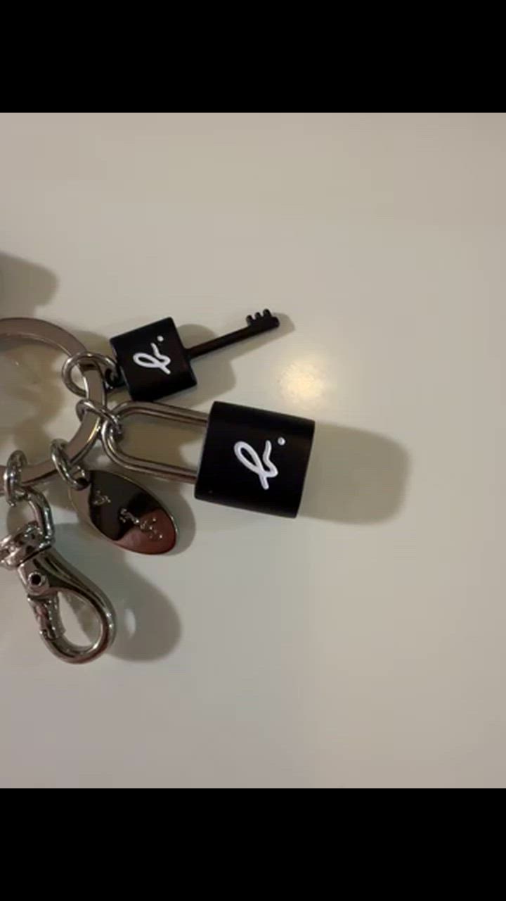 agnes b. キーホルダー NA07−01 : ZOZOTOWN Yahoo!店 - 通販