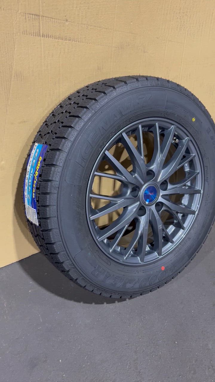 新品未使用 グッドイヤーアイスナビ7　205/65R16アルミホイール4本セット グッドイヤー 205/65R16 スタッドレスタイヤ 4本セット アイス