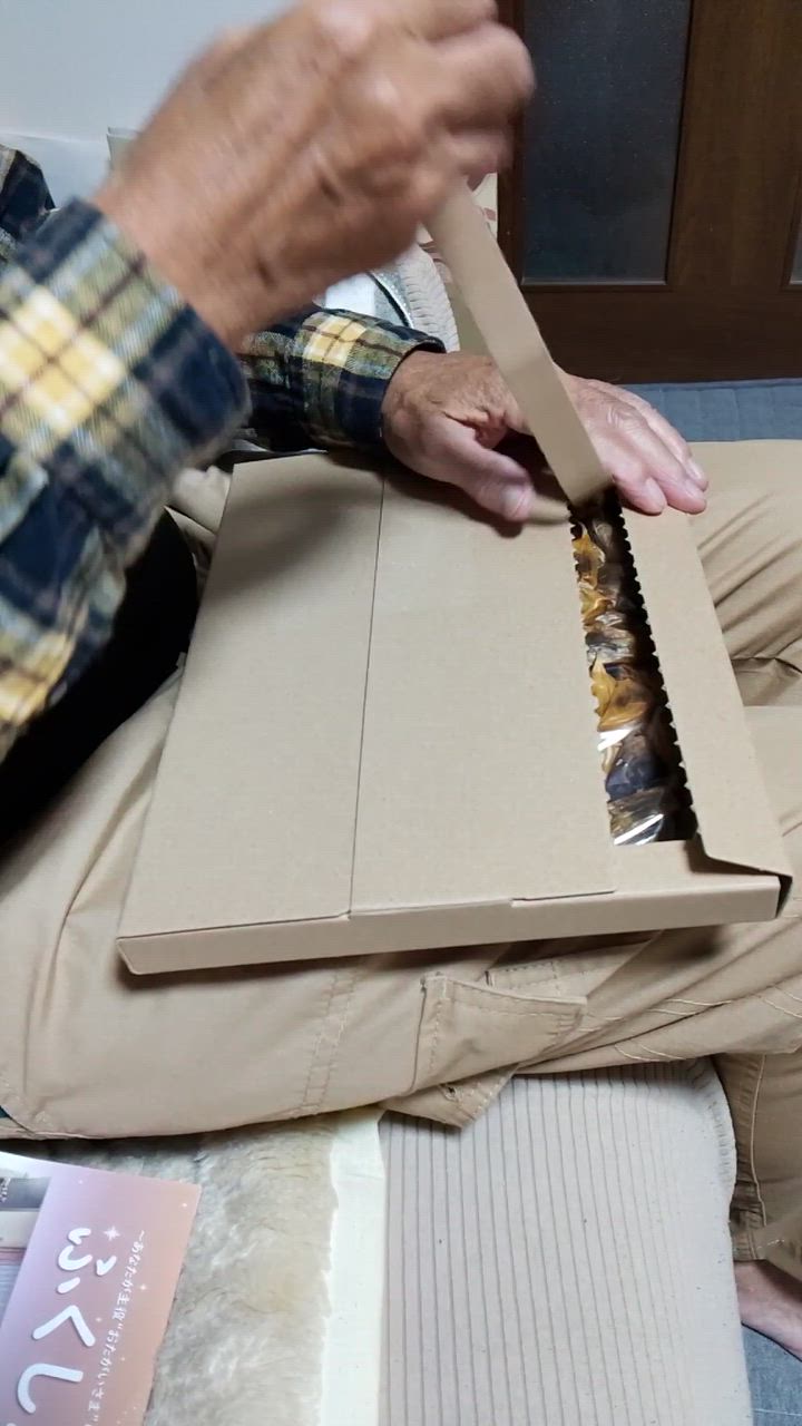 全体のレビュー動画のサムネイル | 2