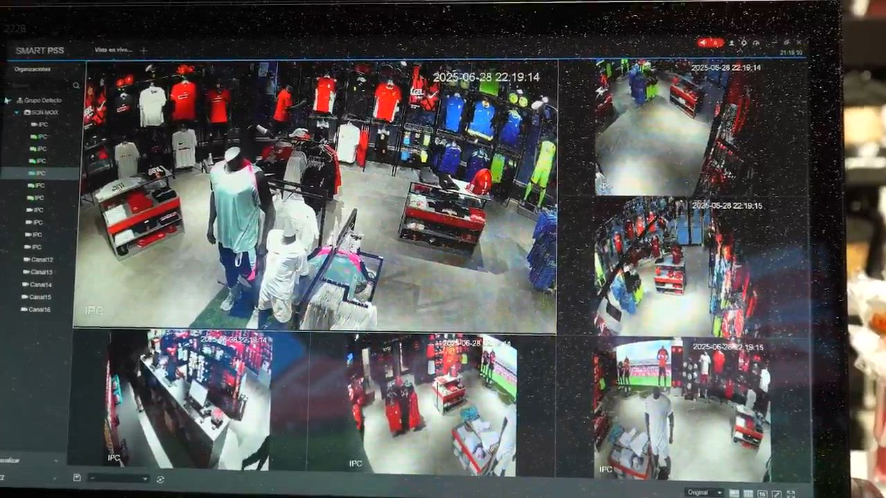 午前0時に販売開始したユニフォームを手に入れるために駆けつけたサポーターたち！【RCDマジョルカ】