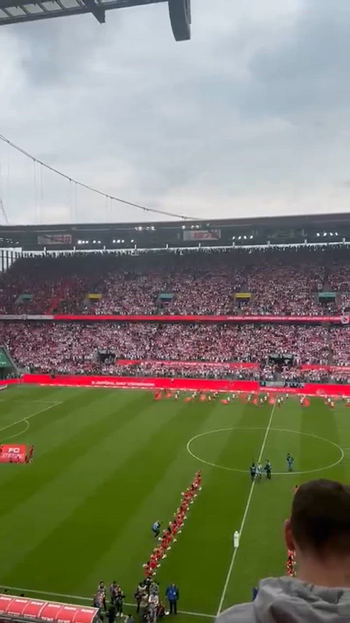 ブンデスリーガ2優勝！そして昇格！試合前の圧巻のヒムノ！【1. FCケルン】