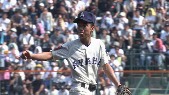 勝ち越し許した綾羽　セカンド経免の好返球に最後は織田を空振り三振！追加点を許さず【横浜vs綾羽】