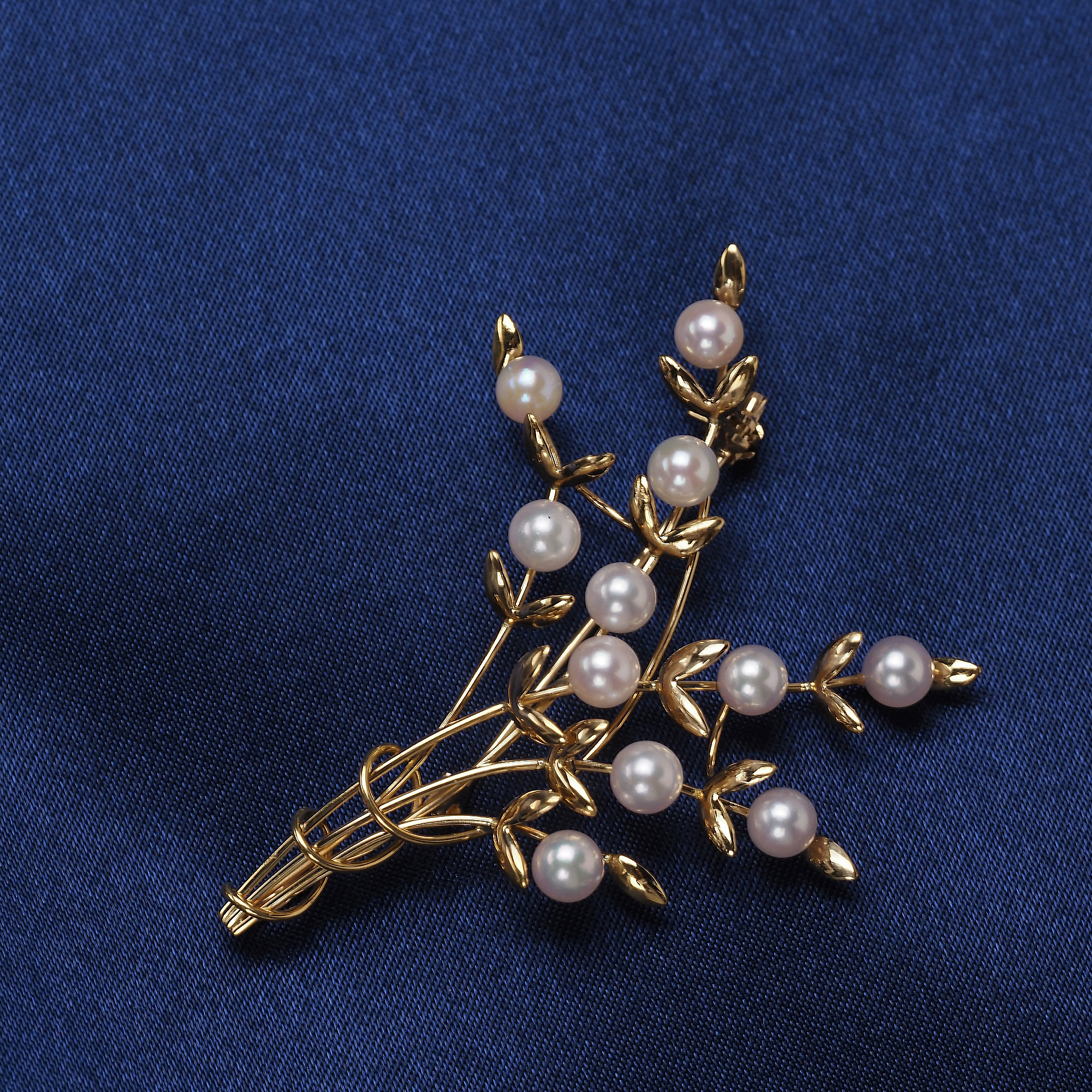 18Kブローチ　アクセサリー パール K18ネックレス兼ブローチ(アコヤ真珠/花水木＜ハナミズキ