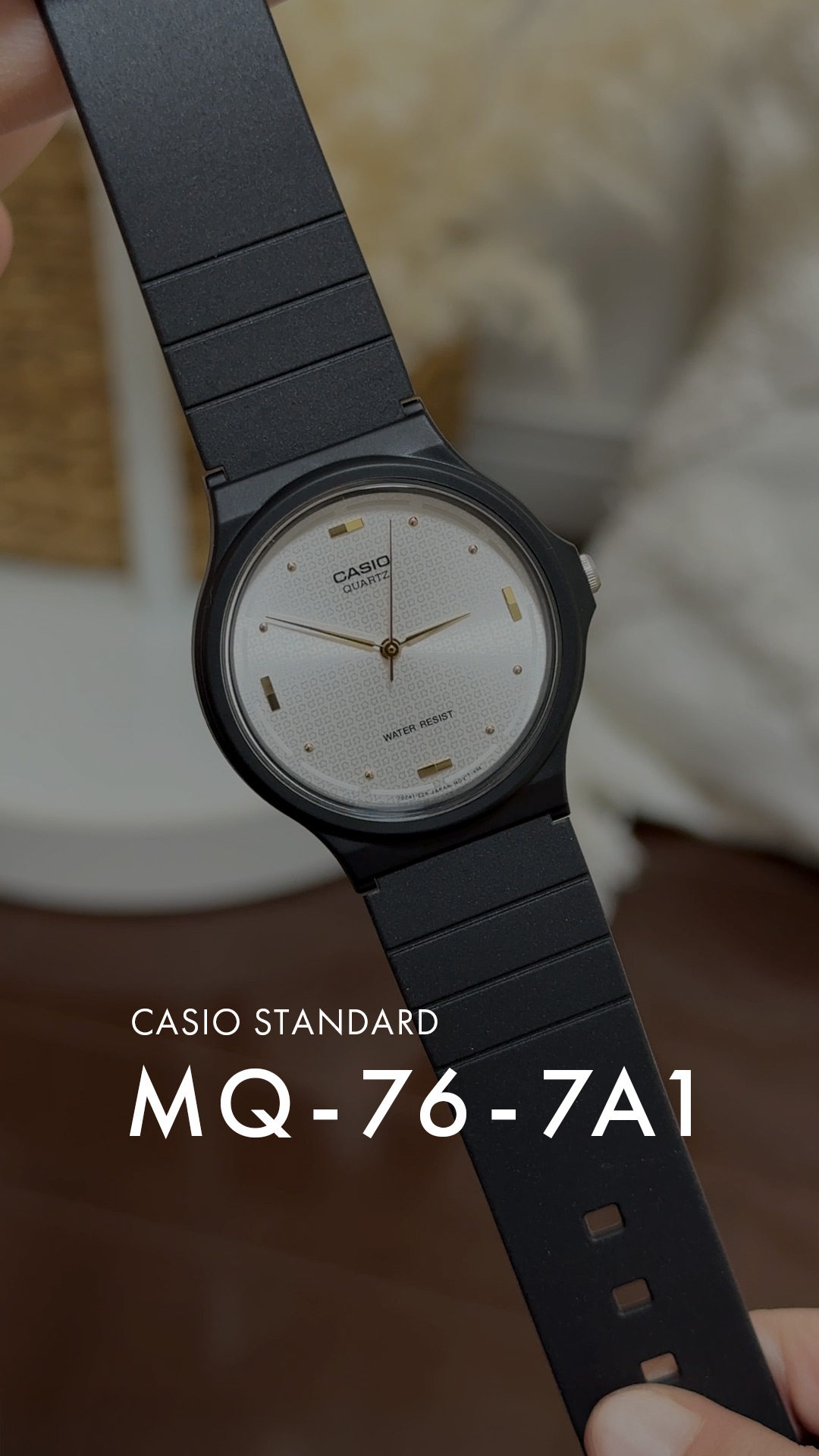 CASIO カシオ会員限定 木製ウォッチマウント 時計スタンド 4個セット 時計を飾る”スペシャル時計スタンド『ウオッチマウント』が