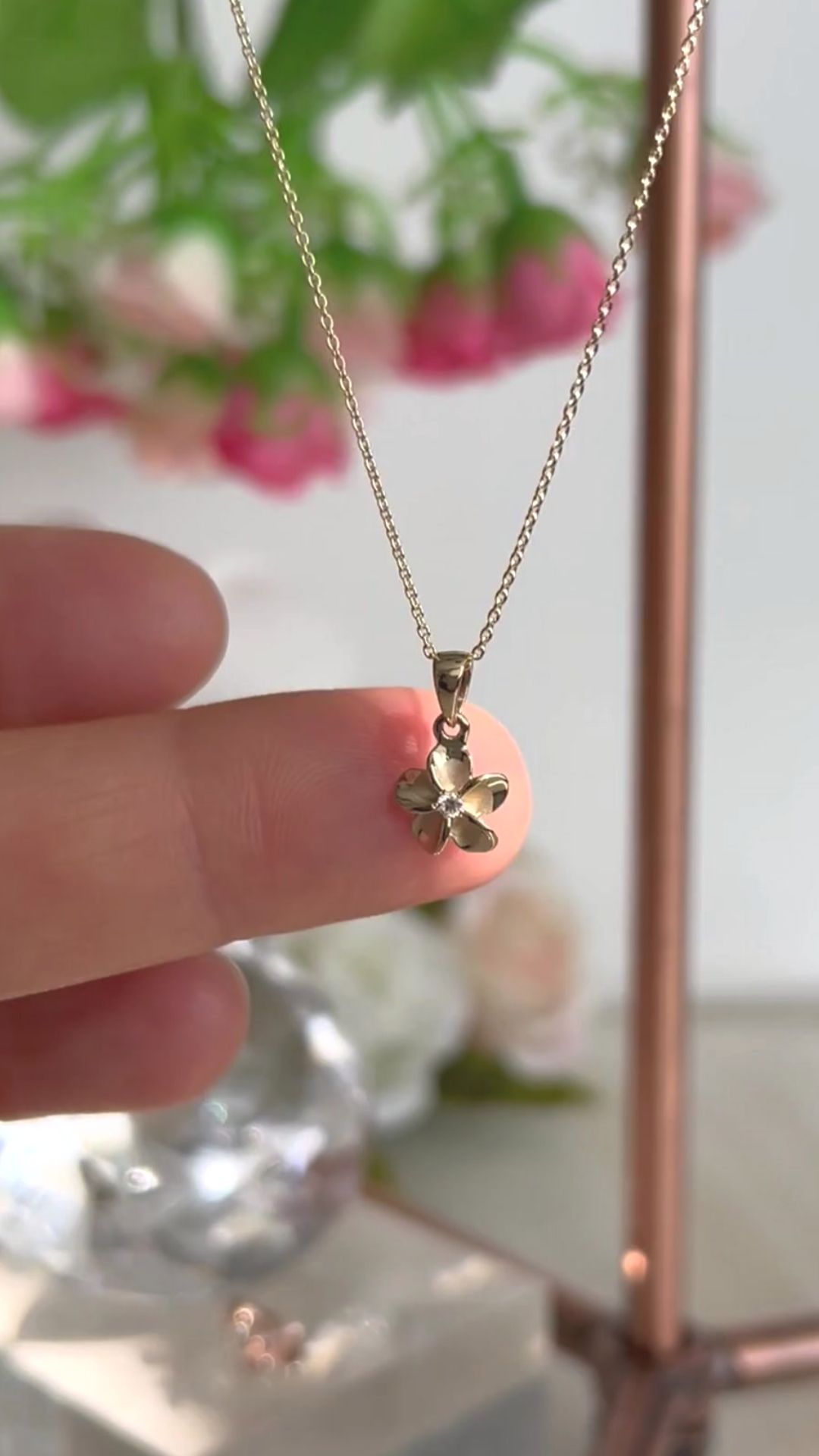 プルメリア　k10 WG ネックレス レザンジュ　ハワイアンジュエリー　美品 ハワイアンジュエリー ネックレス レディース K14ピンクゴールド