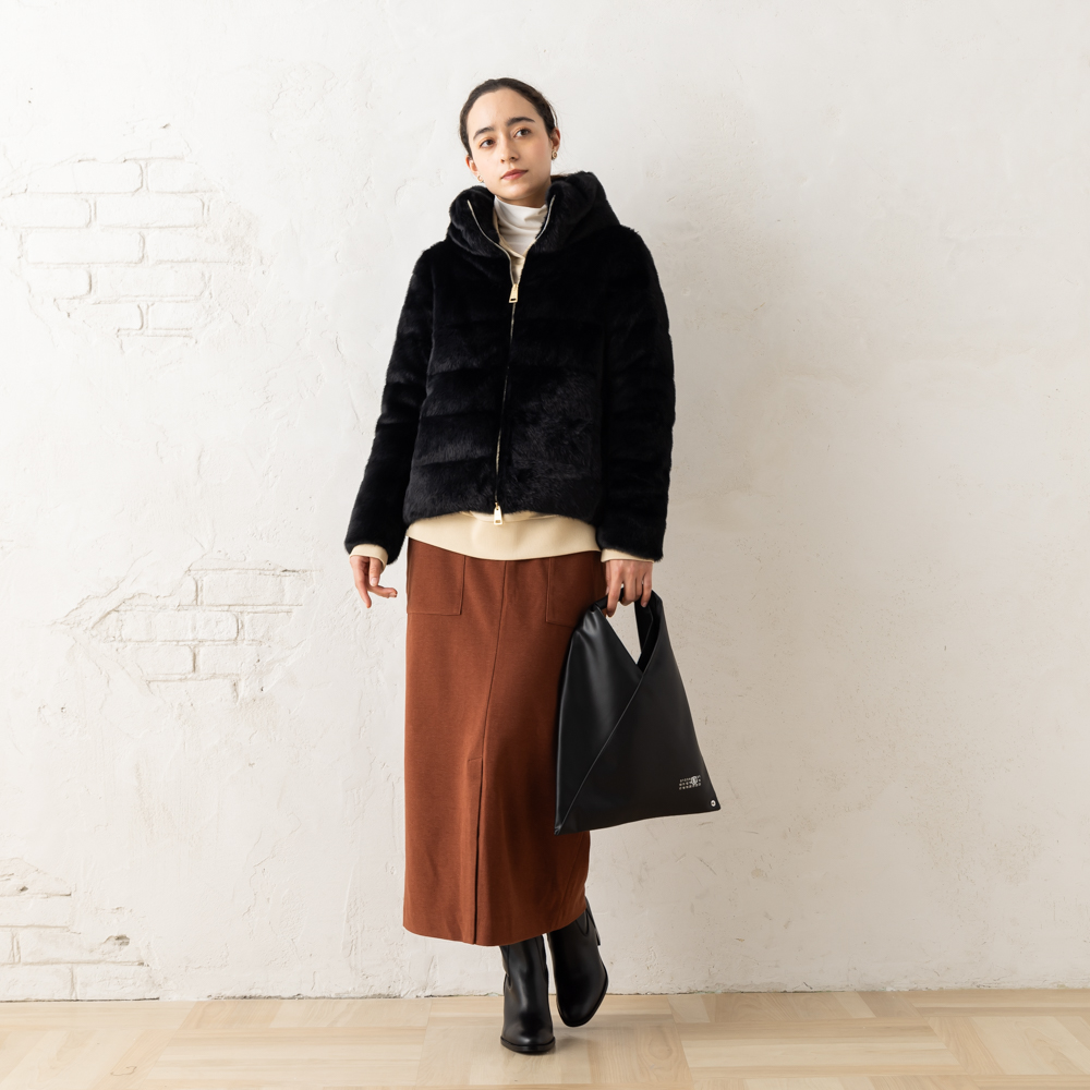 【美品】ヘルノ　オルタナティブライトダウン　40 防寒⭐︎防水⭐︎通気性　白 美品】ヘルノ オルタナティブライトダウン 40 防寒⭐︎防水