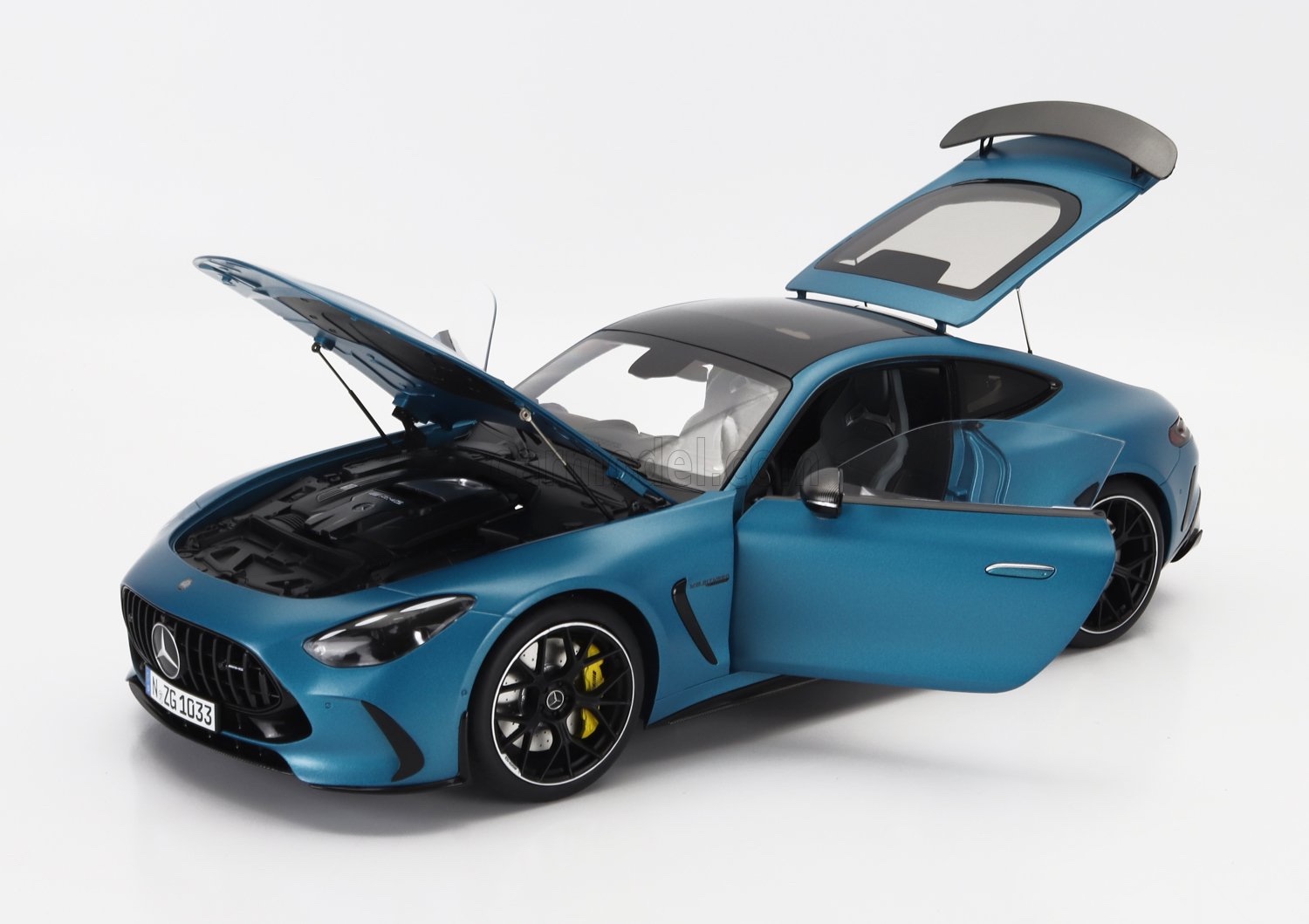 メルセデスAMG ミニカー 1/12 メルセデス ベンツ AMG GT63 NZG