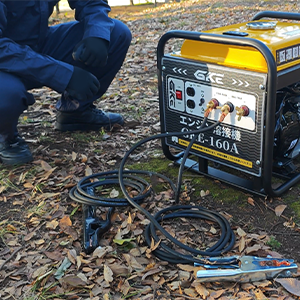 エンジン溶接機 100V定格出力2.0kVA/2.2kVA AC出力過負荷保護 エンジン溶接機 100V定格出力2.0kVA/2.2kVA AC出力過負荷保護 その他