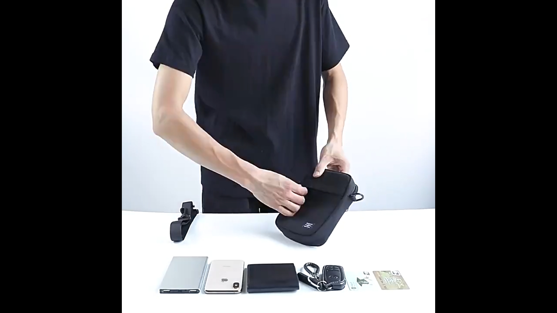 ✨美品✨BALLYバリー メッセンジャーバッグ ショルダーバッグ レザー 黒 1円〜《 極美品 》バリー BALLY ショルダーバッグ