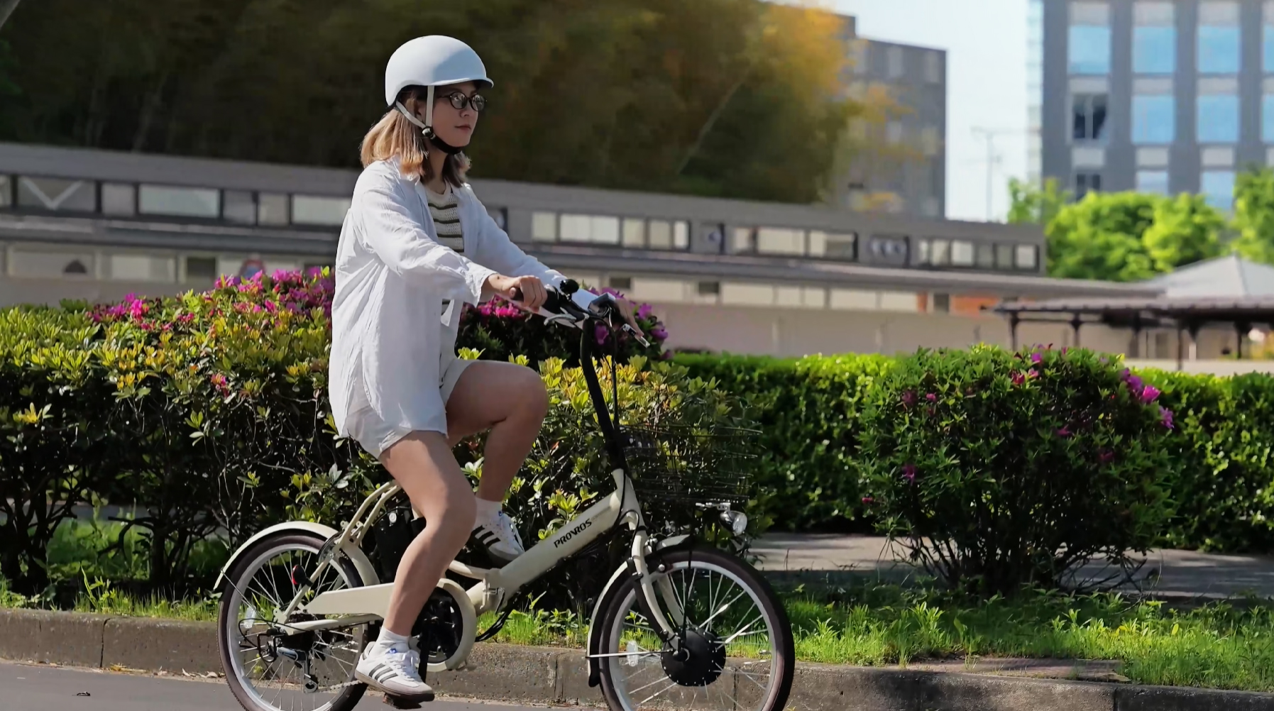 PROVOS 電動アシスト自転車 アイボリー 20インチ 自転車本体