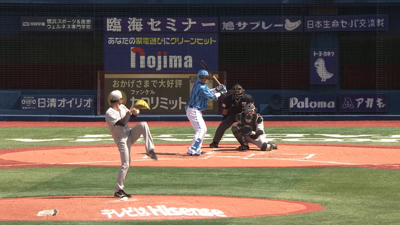 2回裏、戸柱選手がライトスタンドへ飛び込む第2号ホームランを放ち点差を広げる！