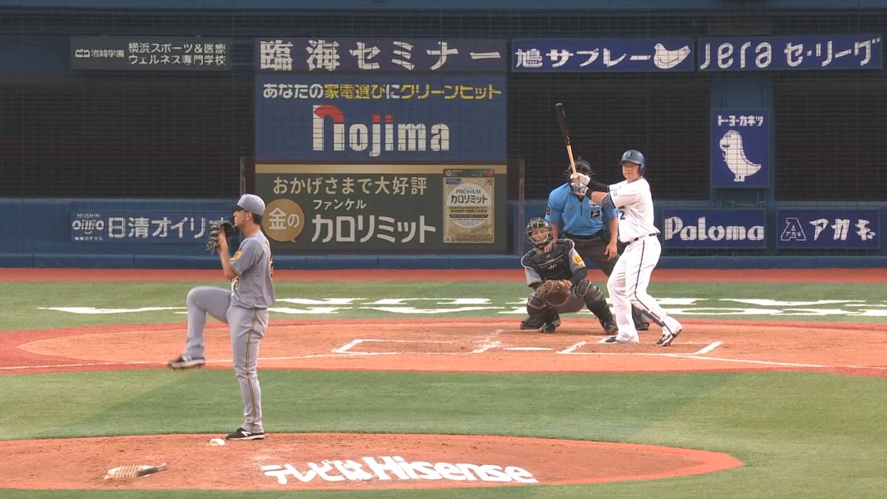 2回裏、牧選手がレフトスタンド上段に運ぶソロホームランを放ち、1点を返す！