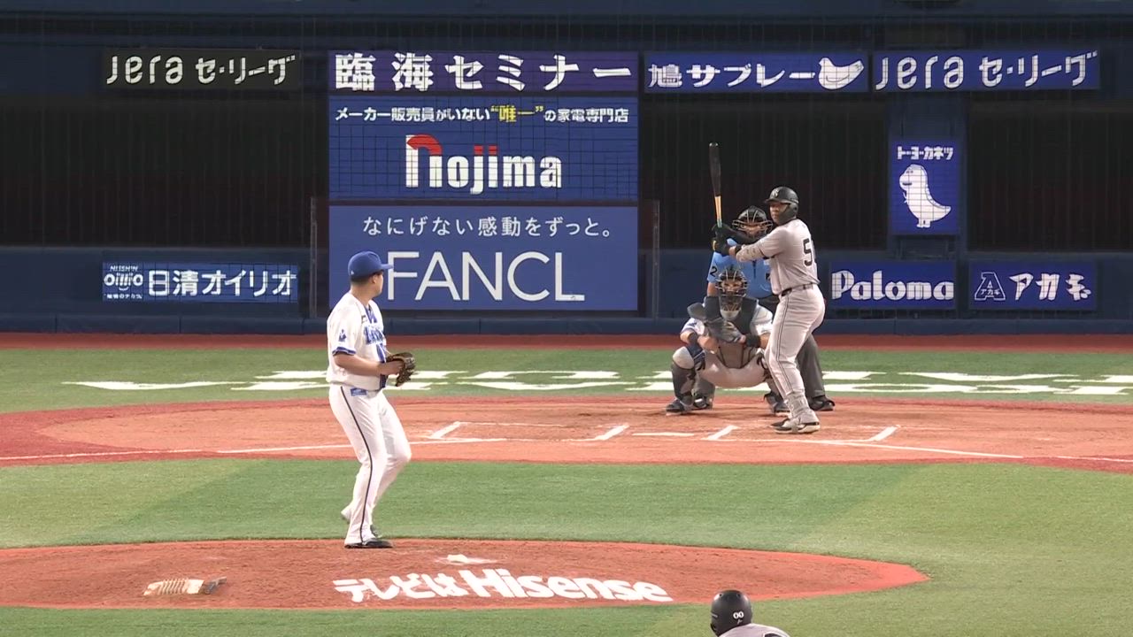 10回表、伊勢選手が伸びのあるストレートで見逃し三振に斬って取る！