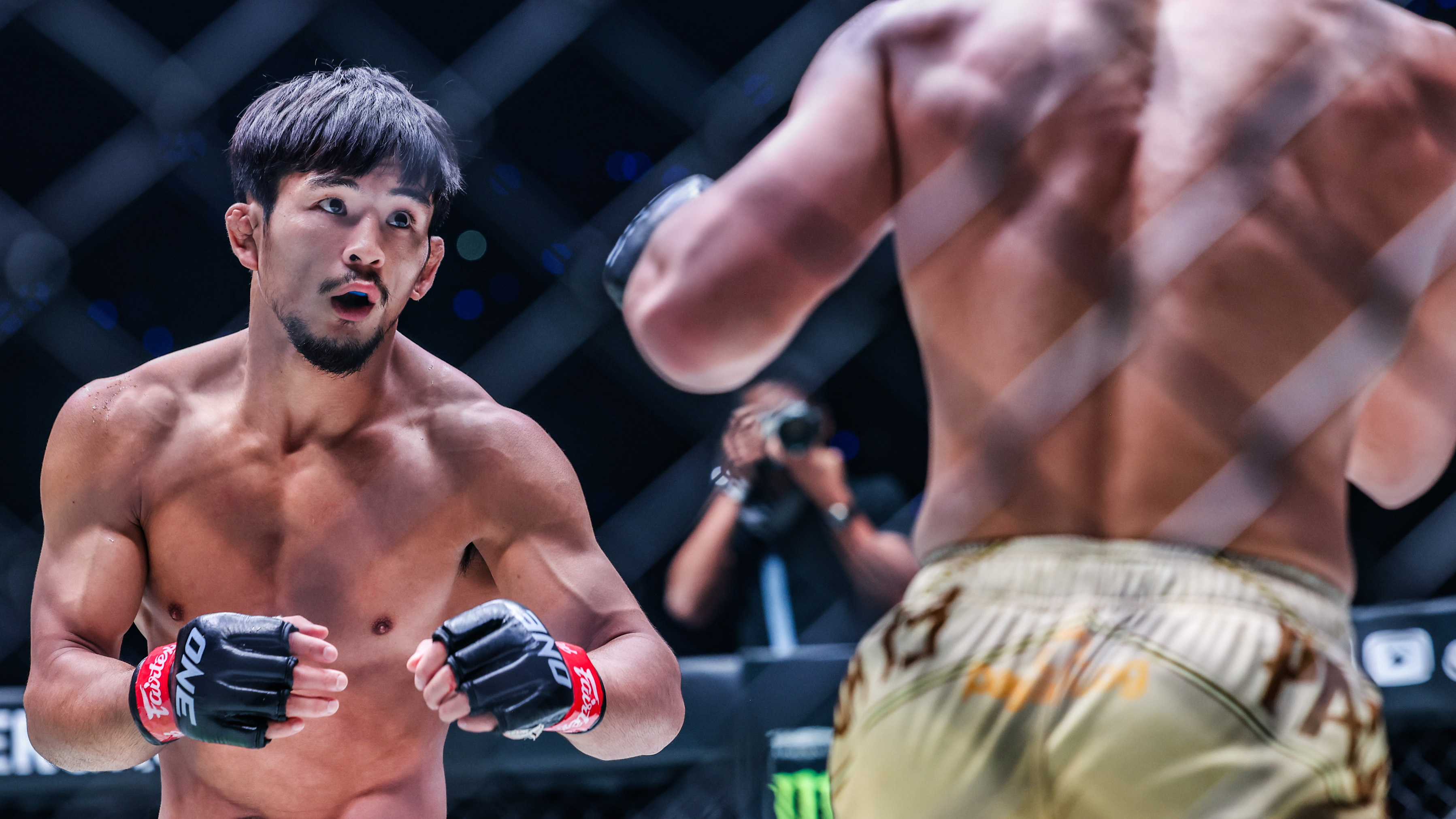 【ONE】若松佑弥の強烈ヒザ！圧巻TKO勝利で王座初防衛！｜ONE173：スーパーボン vs. 野杁正明