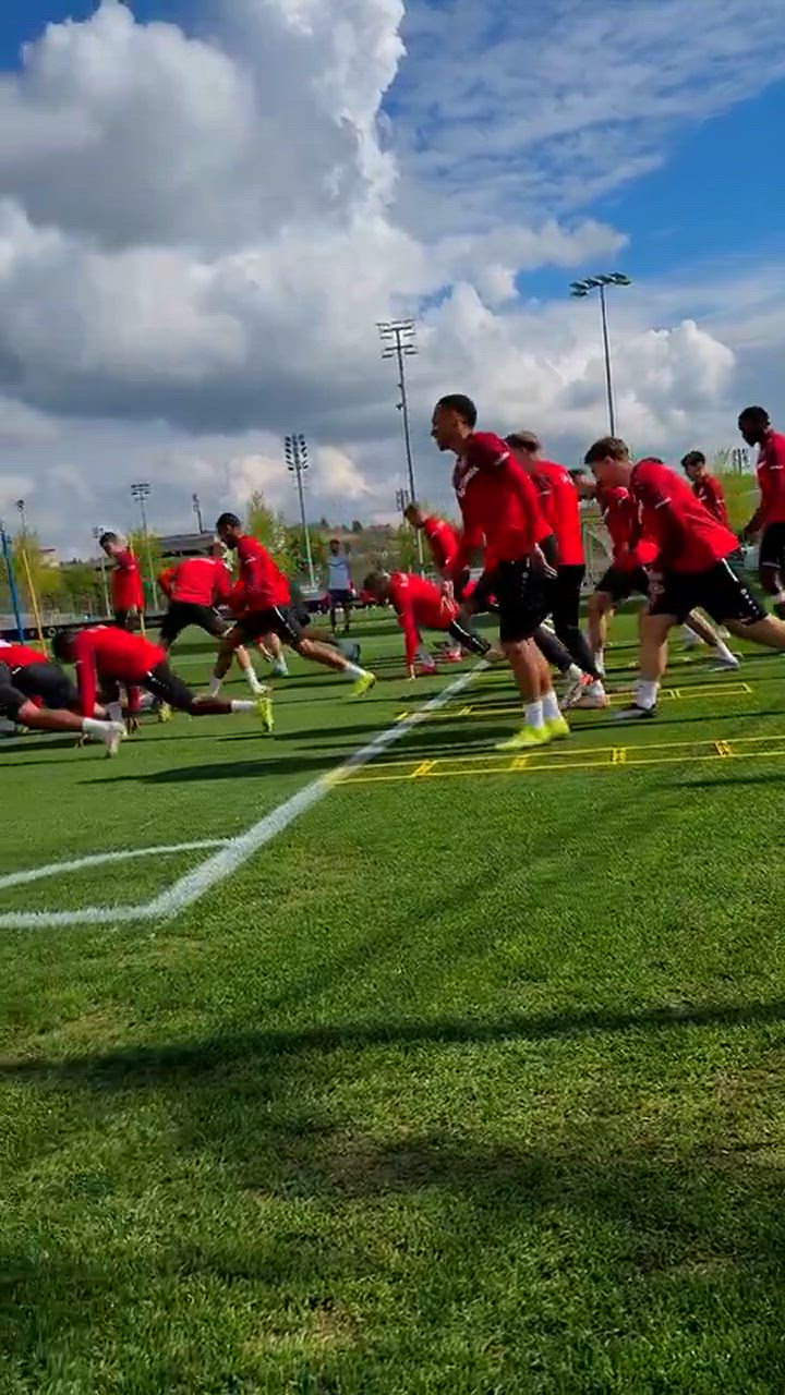 ハイデンハイム戦に向けてトレーニング【VfBシュトゥットガルト】