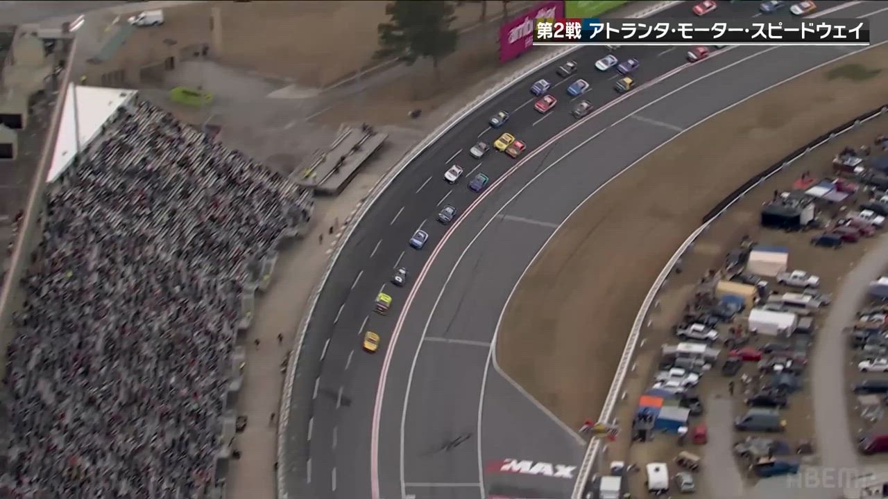 【NASCAR】最大時速300kmで走行中に一瞬で均衡が崩れ瞬く間にクラッシュ