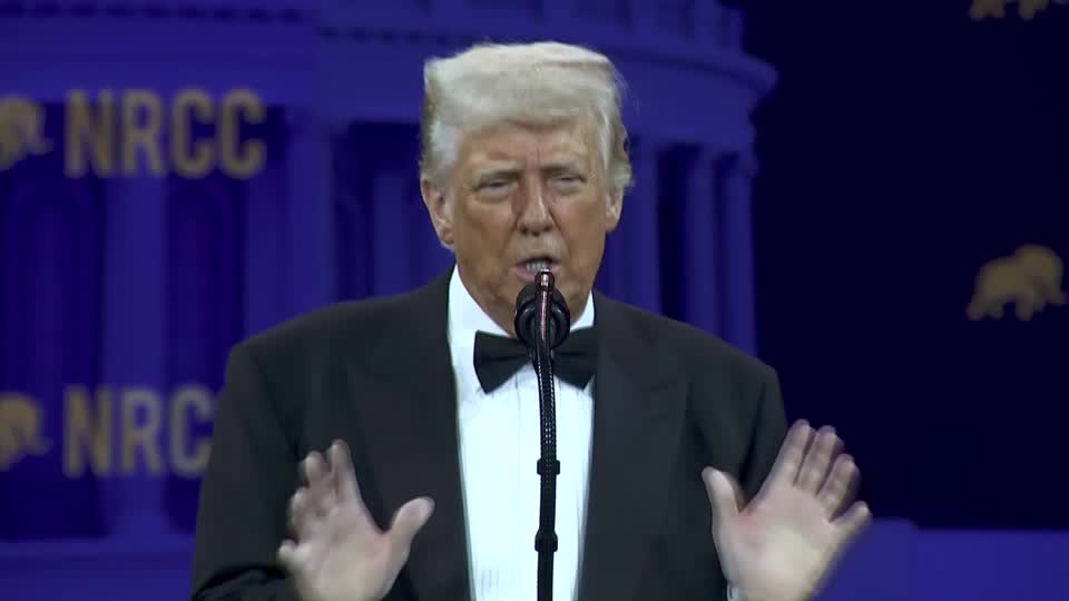 「世界中の国々が媚びへつらっている」「取引がしたくて必死」　トランプ氏、自らの交渉術を自賛　米共和党の晩餐会で - ロイター映像ニュース | Yahoo! JAPAN