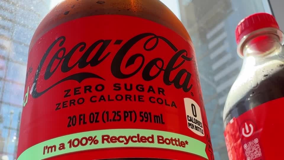 米コカ・コーラがサトウキビ糖使用の新商品発売へ トランプ氏は