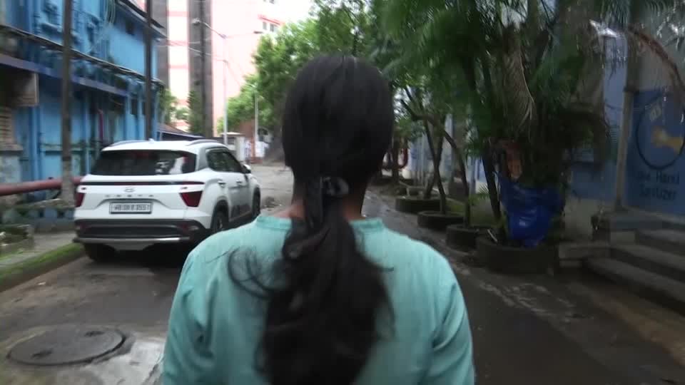 「仕事に行くのが怖い」インドの研修医レイプ殺人、被害者の同僚が心境を明かす - ロイター映像ニュース | Yahoo! JAPAN