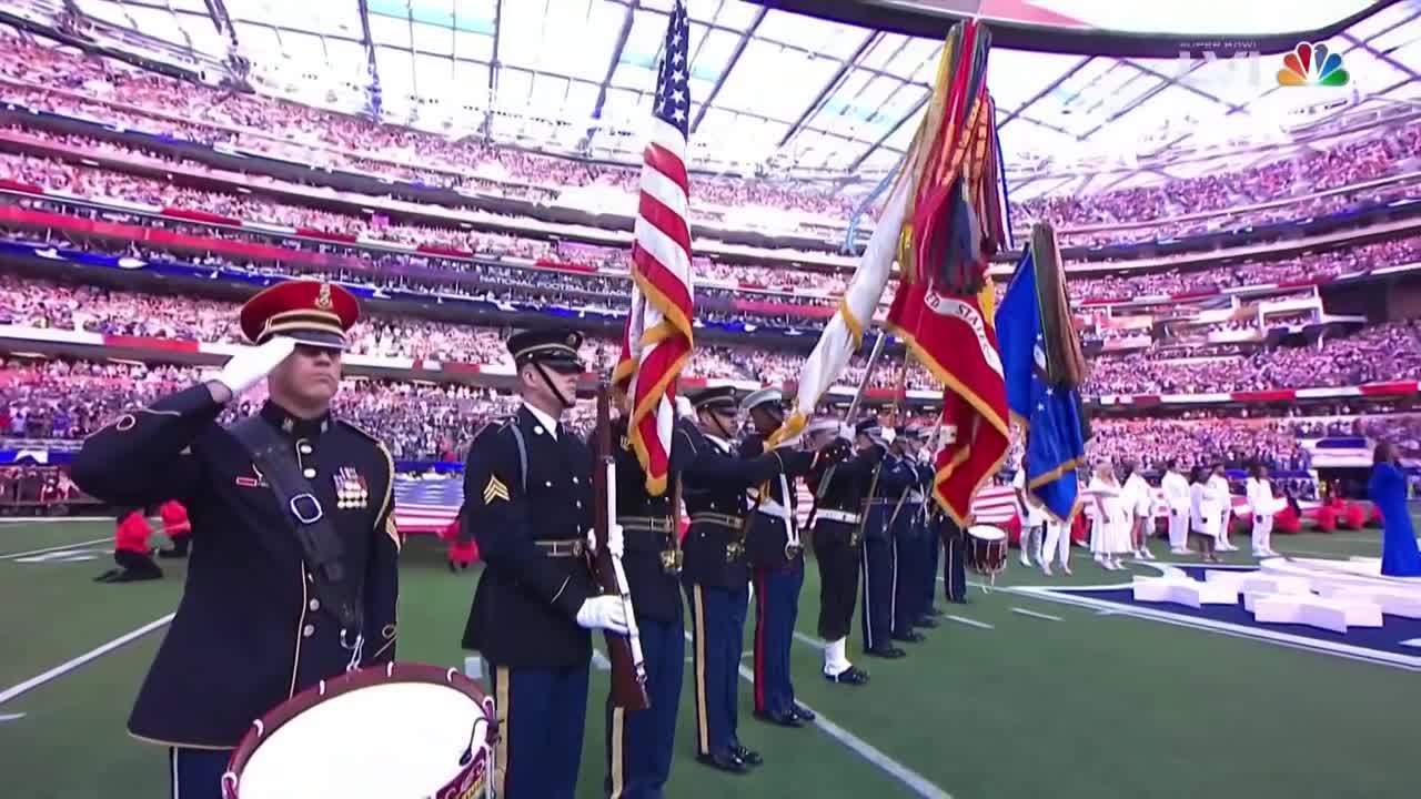 【NFL第56回スーパーボウル】ミッキー・ガイトンによる国歌斉唱