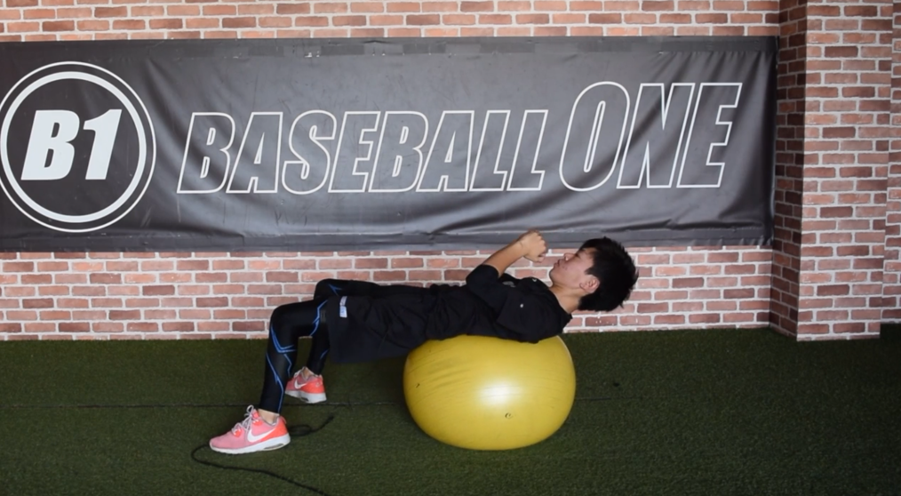 【野球トレーニング】バランスボール ボディロール（Sufu）