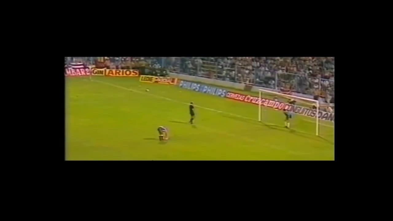 レジェンド・アルコナーダに敬意を示したGKユニフォーム【レアル・ソシエダ】